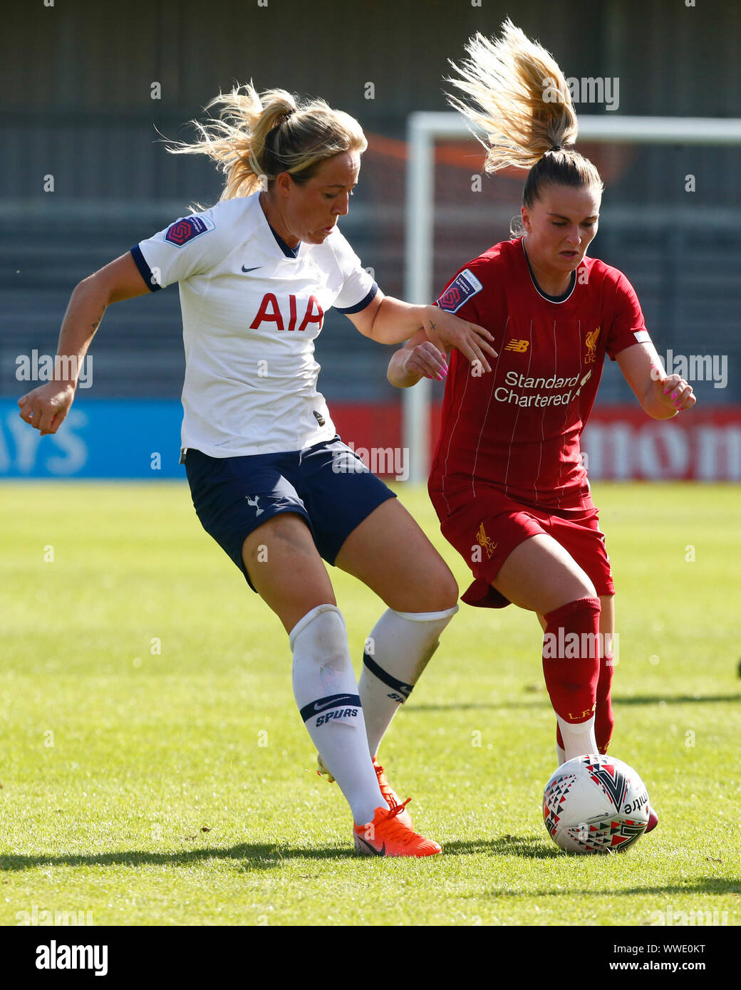 Londres, Royaume Uni Inited. 15 Sep, 2019. LONDON, Royaume-uni le 15 septembre. L-R Ver Siri de Tottenham Hotspur Mesdames et Mel Lawley femmes de Liverpool au cours de la Barclays FA Women's Spur League entre Tottenham Hotspur et Liverpool au stade de la Ruche, Londres, Royaume-Uni le 15 septembre 2019 : Crédit photo Action Sport/Alamy Live News Banque D'Images