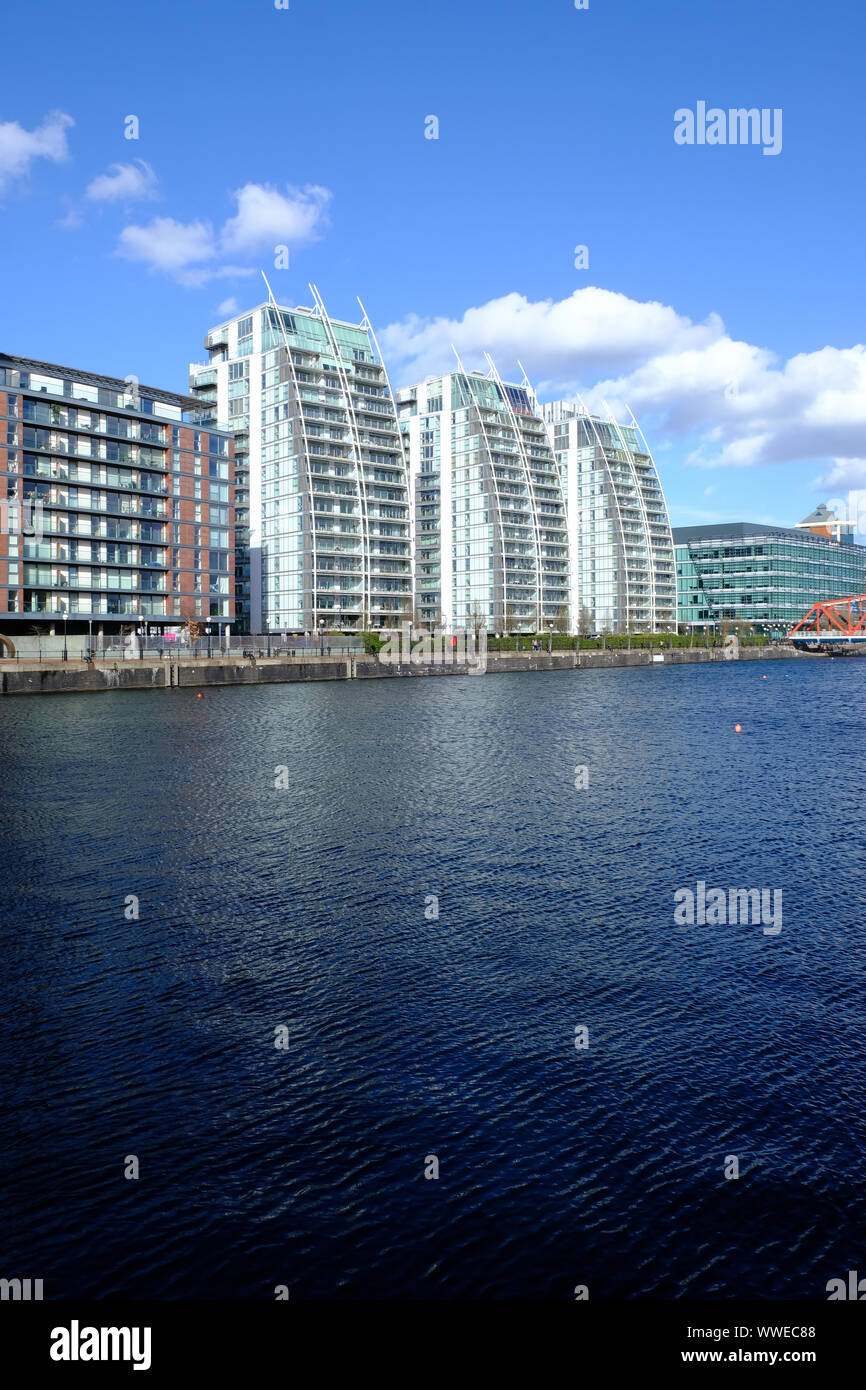 L'NV Bâtiments, Huron Bassin, Salford Quays, Manchester, UK Banque D'Images