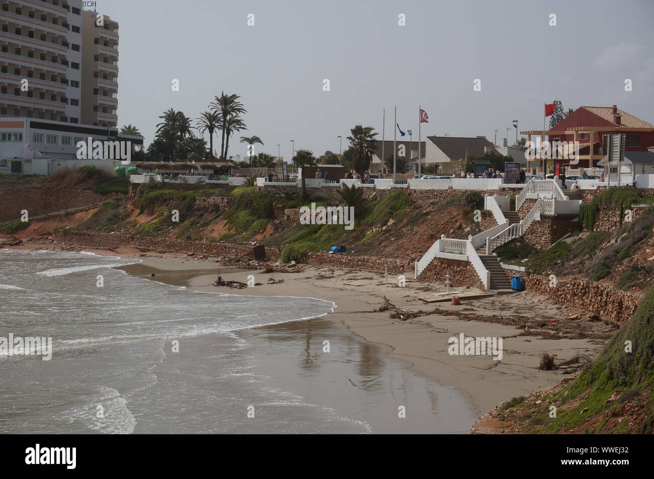 Orihuela Costa, Alicante, Espagne - 15 septembre 2019 : La Zenia beach après tempête catastrophe Banque D'Images