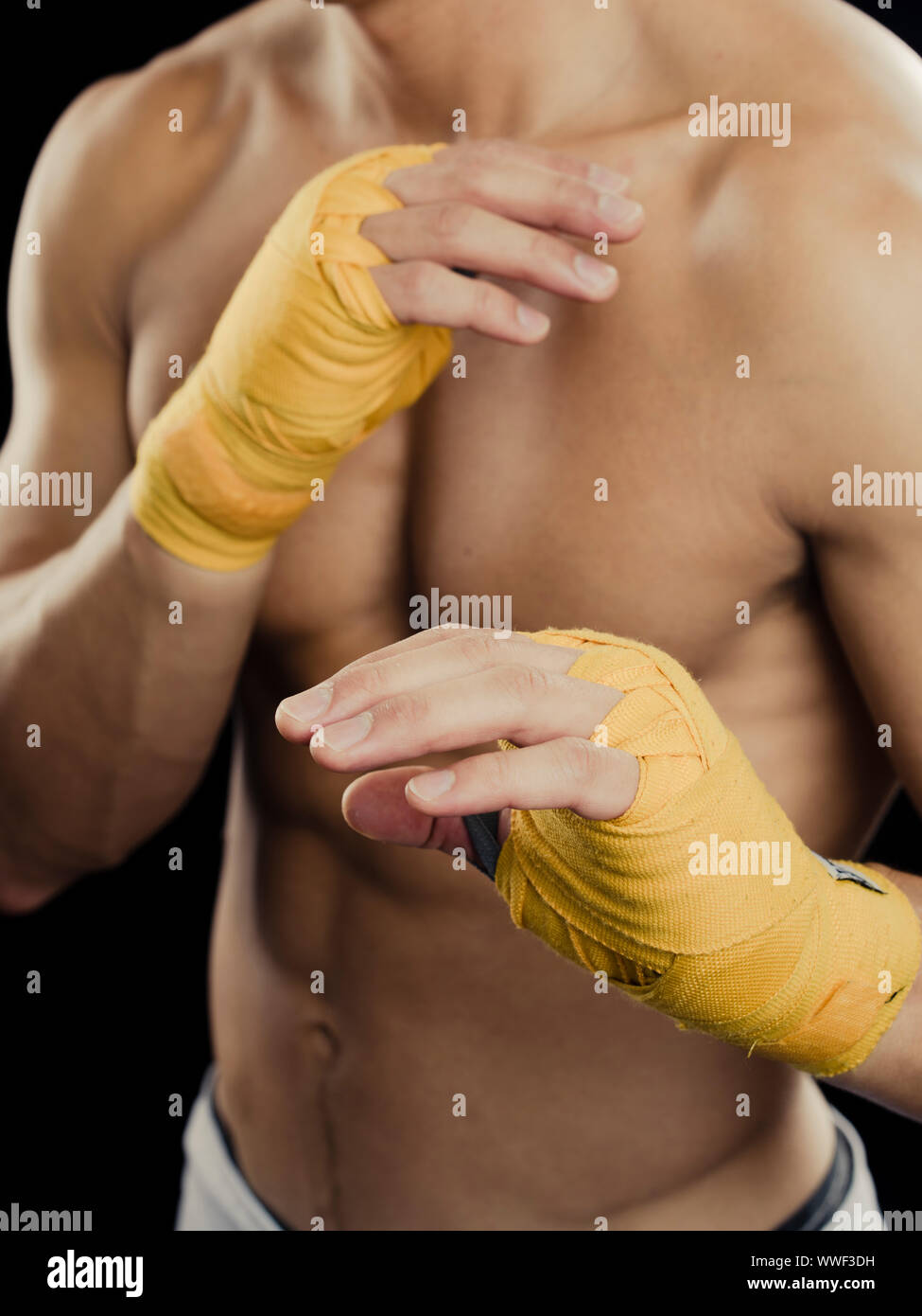 Ruban d'emballage pour la boxe / arts martiaux enveloppement enveloppement poignet , main , Kumpur Banque D'Images