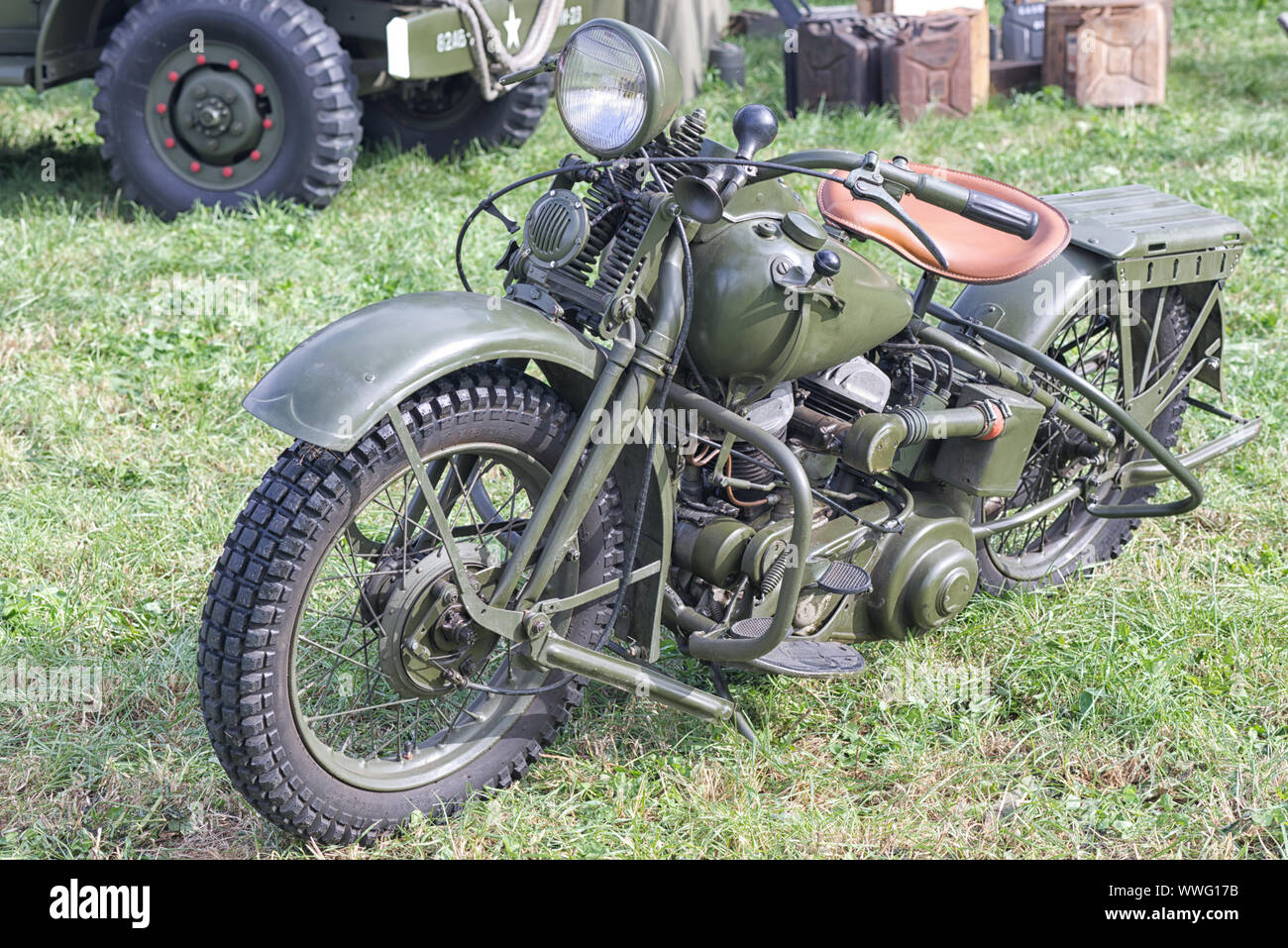 La seconde guerre mondiale, 11, Harley Davidson moto dans un campement  américain Photo Stock - Alamy