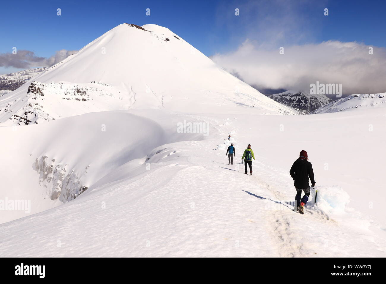 Traversée de Tongariro en hiver,le mont ngauruhoe, la grande marche, Nouvelle-Zélande, parc national de Tongariro Banque D'Images