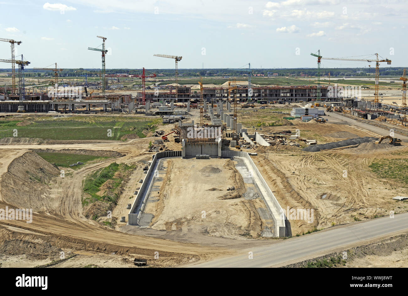 Vue sur le site de construction du nouveau grand aéroport BBI International Berlin Brandebourg, terminal principal Banque D'Images
