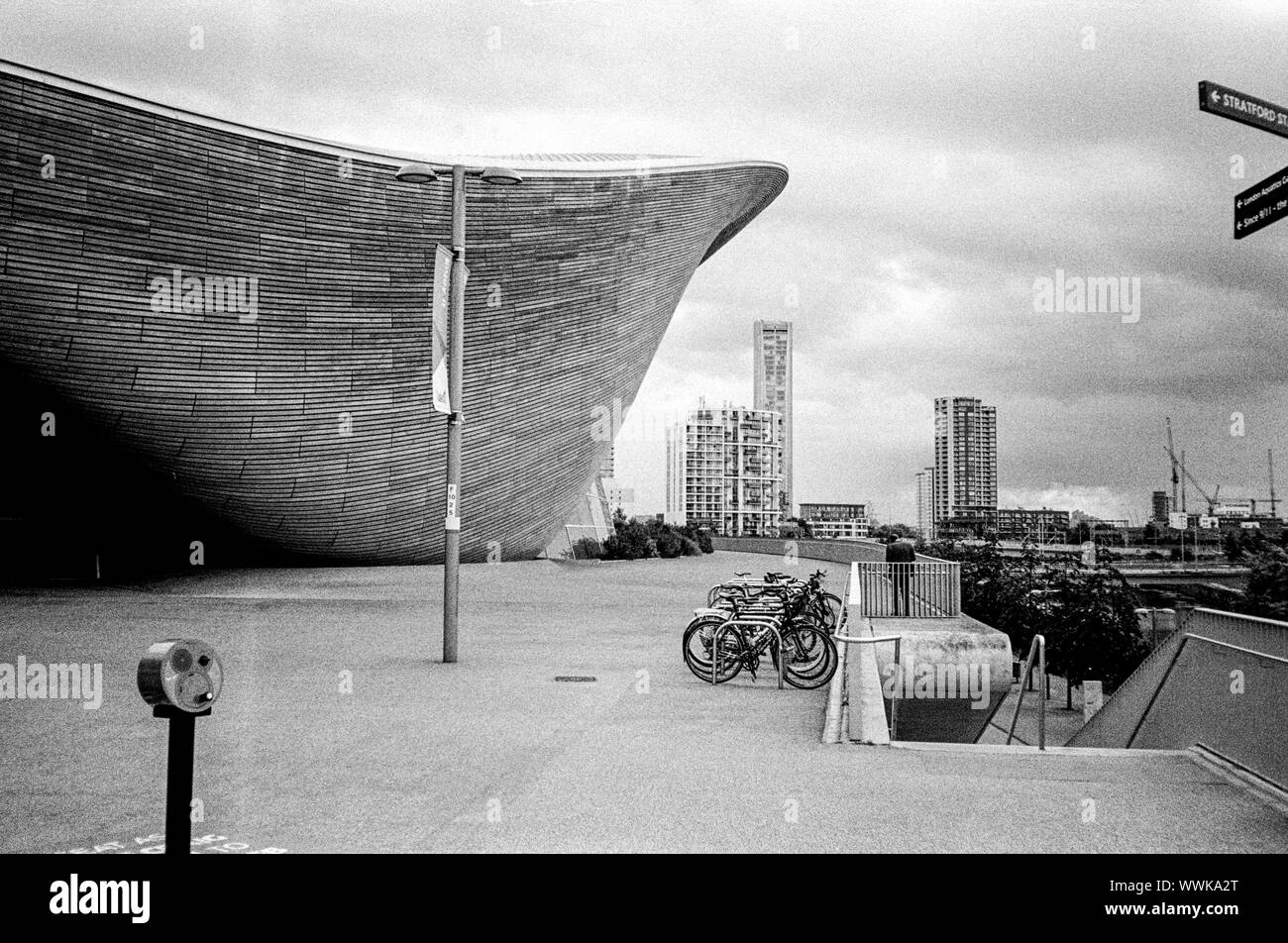 Centre aquatique de Londres , Queen Elizabeth Olympic Park, Stratford, London, Angleterre, Royaume-Uni. Banque D'Images