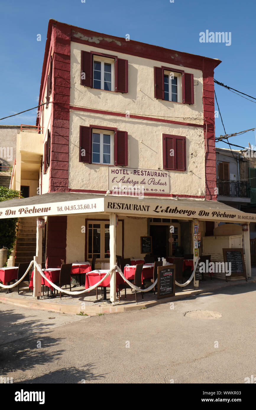 Un restaurant de poissons typique port de Centuri Centuri / village de pêcheurs et le port situé dans le district de Haute-Corse Corse du nord du Cap Corse Banque D'Images
