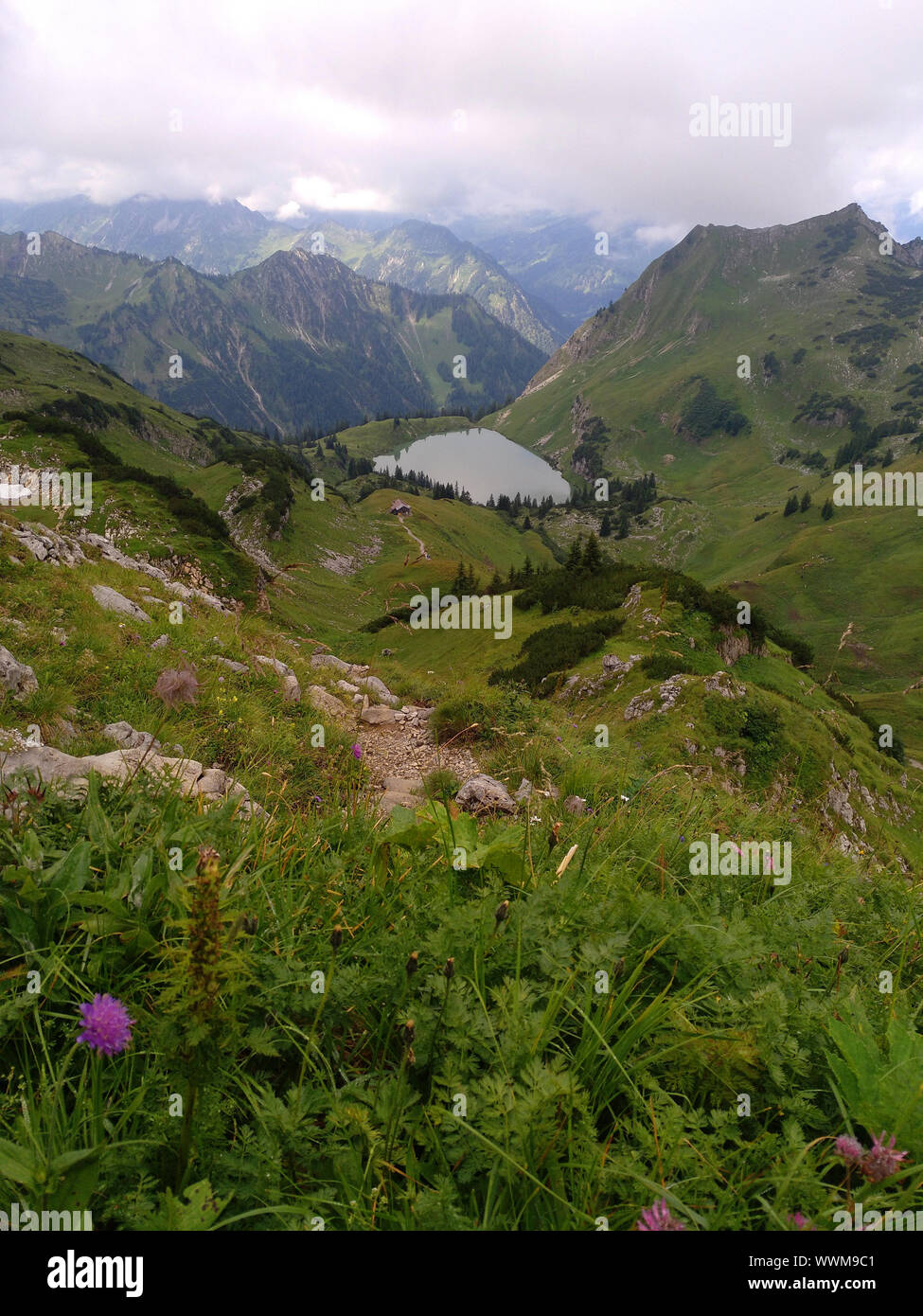 Lac alpin Seealpsee en Bavière Banque D'Images