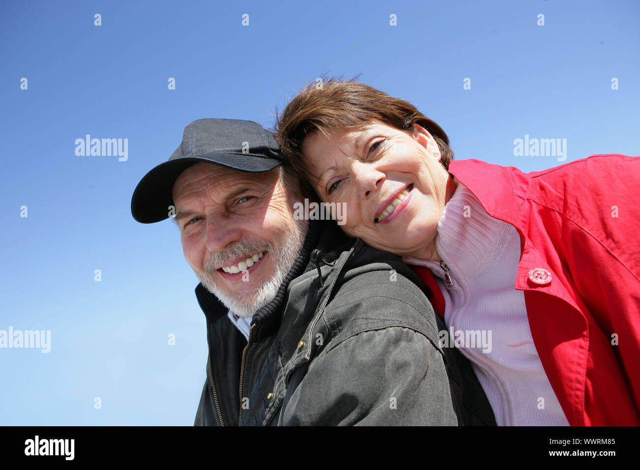 Bénéficiant d'un couple de marche Banque D'Images