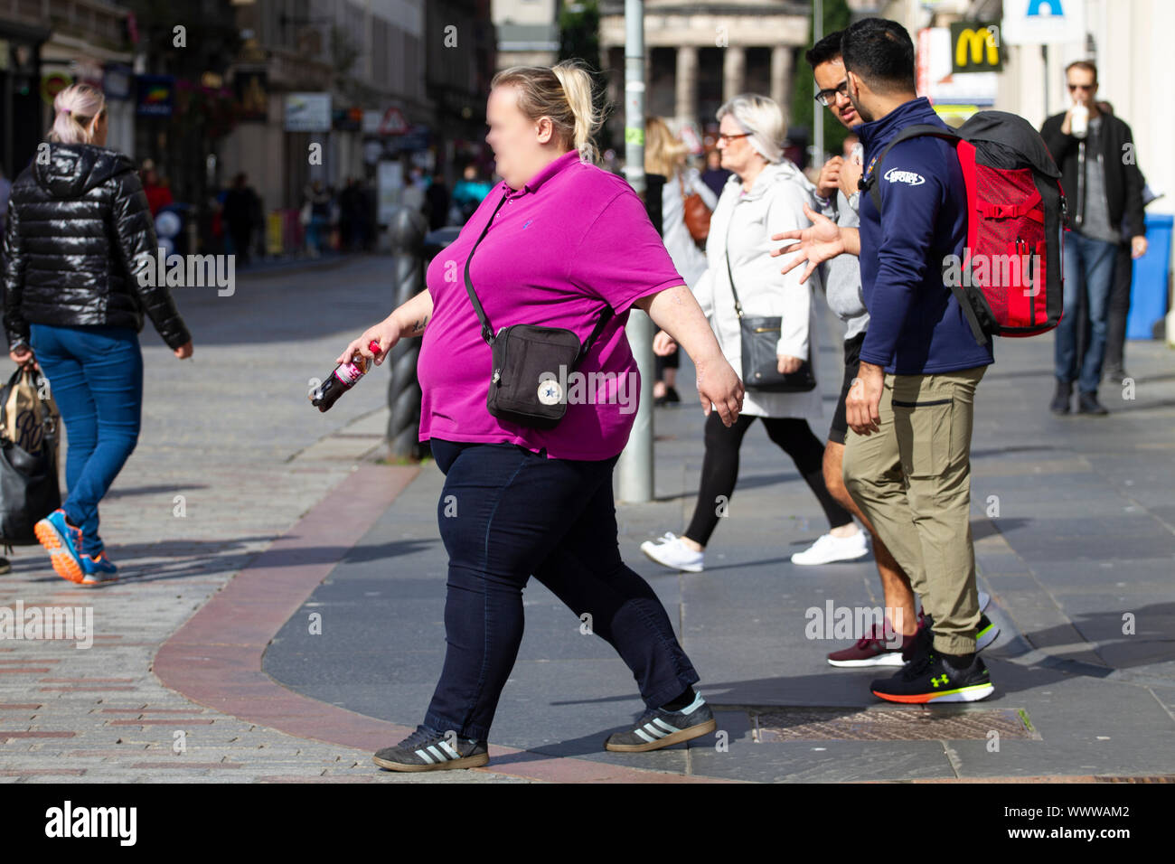 Tayside, Dundee, Ecosse, Royaume-Uni. 16 septembre 2019.UK : les modes de vie sains à Dundee montre que l'Écosse a un des plus hauts problèmes de l'obésité et l'excès en Europe. Ce problème est dû au coût élevé de la vie en Ecosse et les bas salaires et que la restauration rapide et les repas à emporter sont abordables pour le grand public. Credit : Dundee Photographics / Alamy Live News Banque D'Images