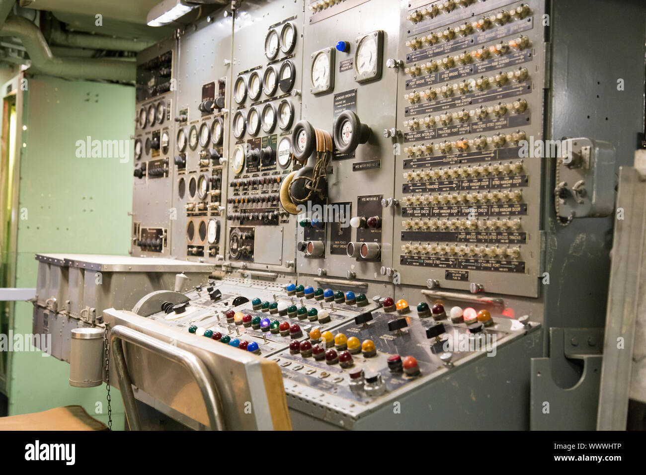 New York, USA - 11 juin 2019 : l'intérieur du sous-marin USS Growler. Salle de surveillance Banque D'Images