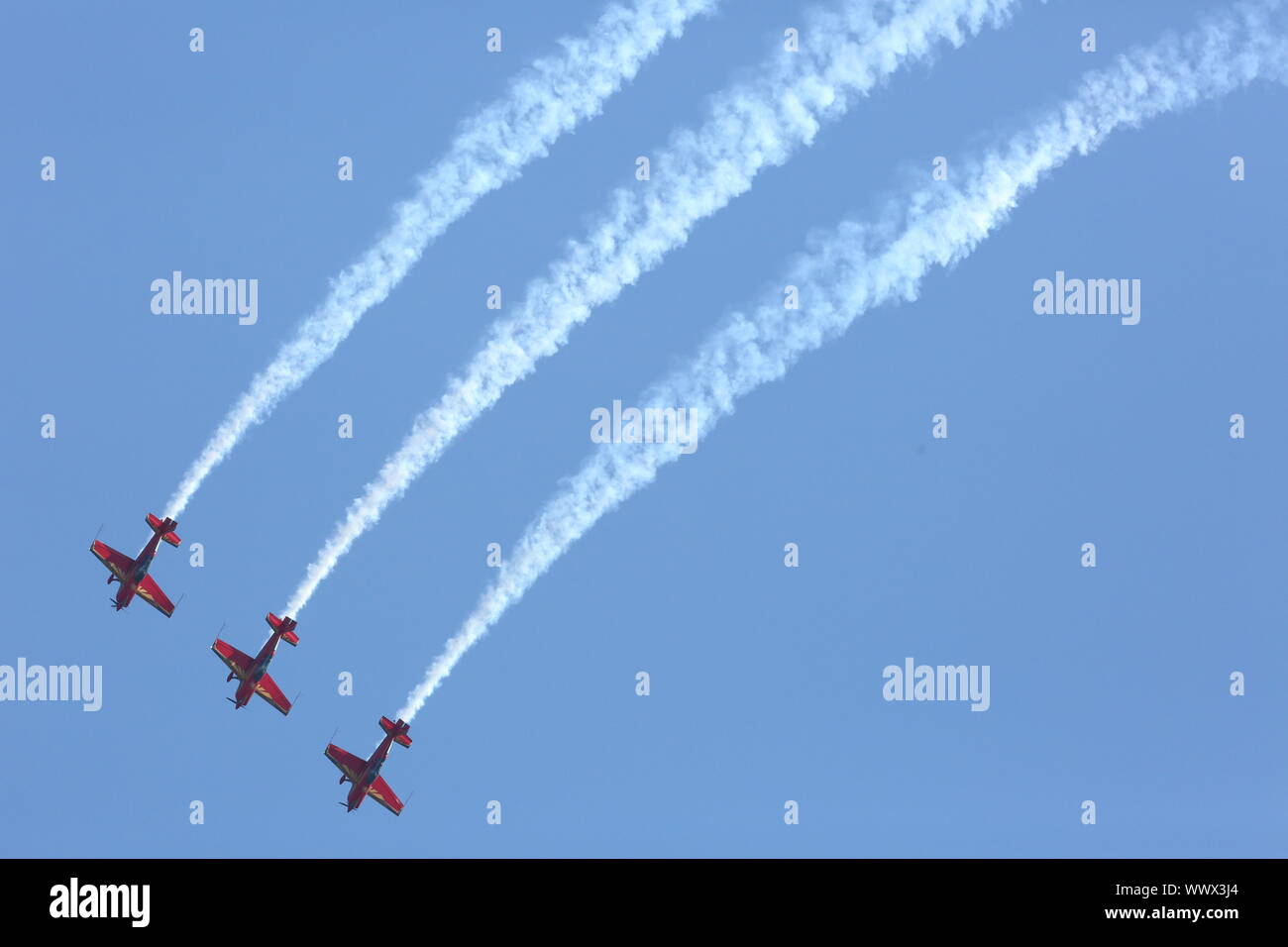 Hechtel, Belgique. 15 Sep, 2019. Les Ailes de la tempête de l'équipe de voltige de l'Armée de l'air croate fonctionne à l'International Sanicole Airshow à Hechtel, Belgique, le 15 septembre 2019. Credit : Wang Xiaojun/Xinhua/Alamy Live News Banque D'Images