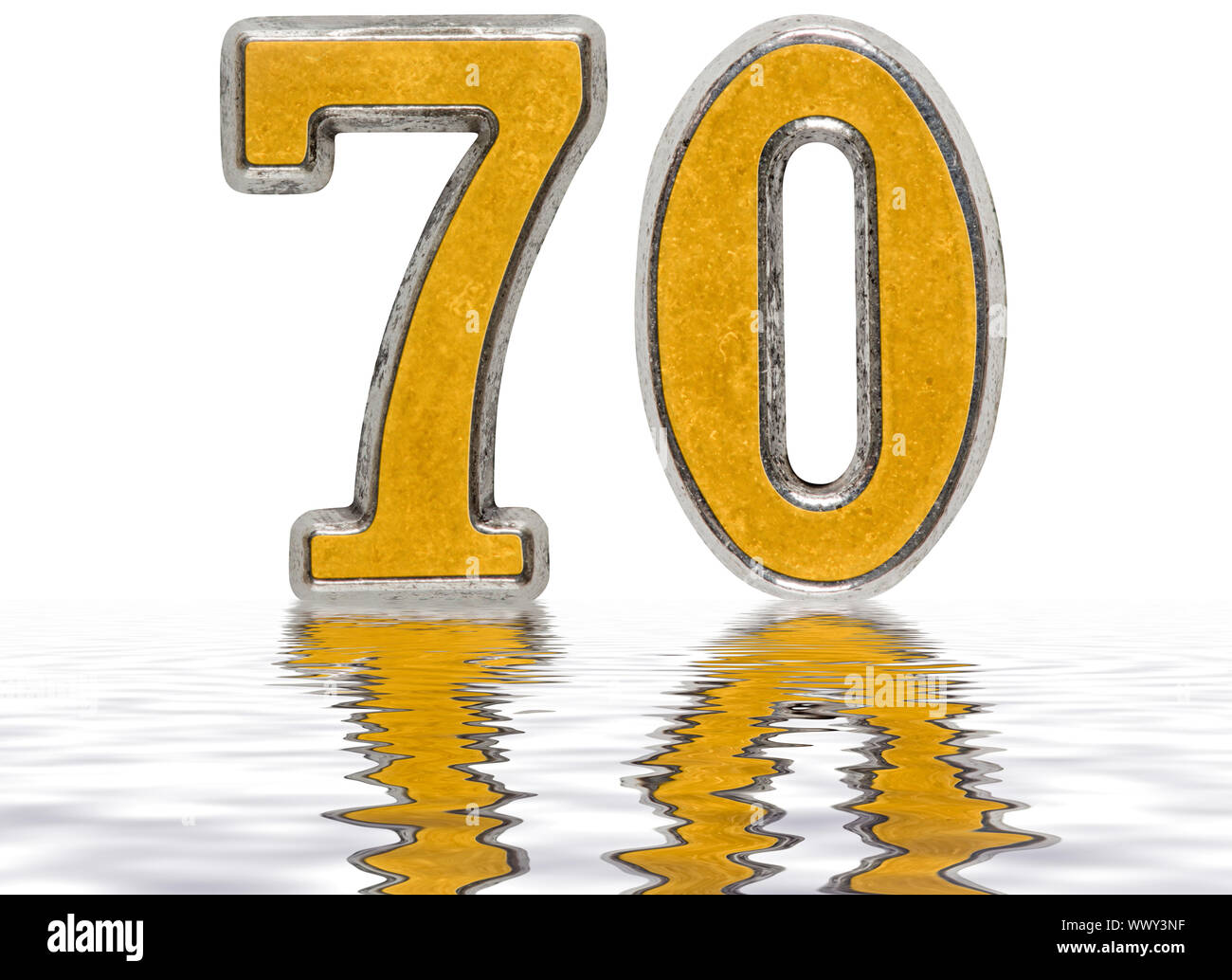 70, chiffre 70, reflétée sur la surface de l'eau, isolé sur blanc, 3D render Banque D'Images