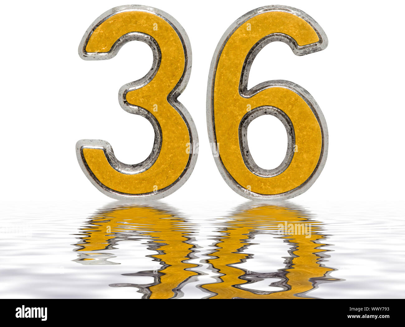 Chiffre 36, trente-six, qui se reflète sur la surface de l'eau, isolé sur blanc, 3D render Banque D'Images