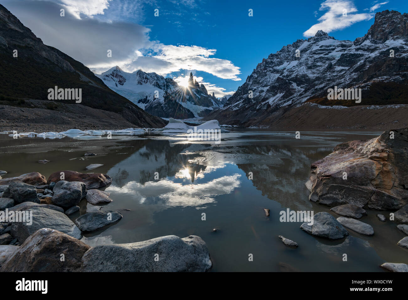 Coucher du soleil à Laguna Torre, le Parc National Los Glaciares, UNESCO World Heritage Site, Province de Santa Cruz, Argentine, Amérique du Sud Banque D'Images