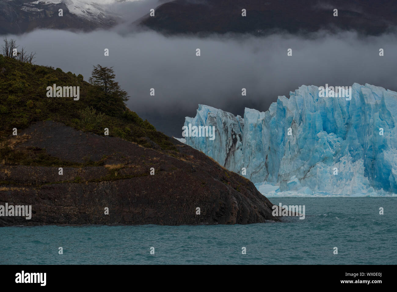 Le Glacier Perito Moreno dans le Parc National Los Glaciares, UNESCO World Heritage Site, Province de Santa Cruz, en Patagonie, Argentine, Amérique du Sud Banque D'Images