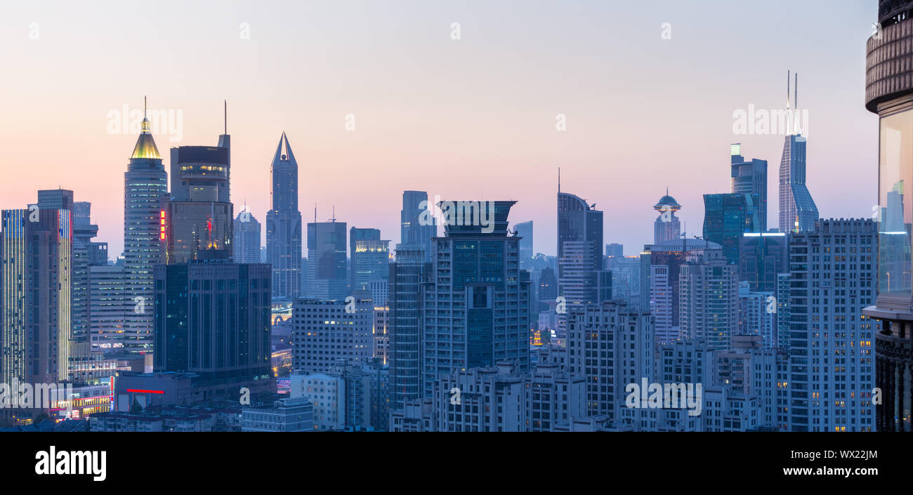 Cityscape et skyline at Dusk Banque D'Images