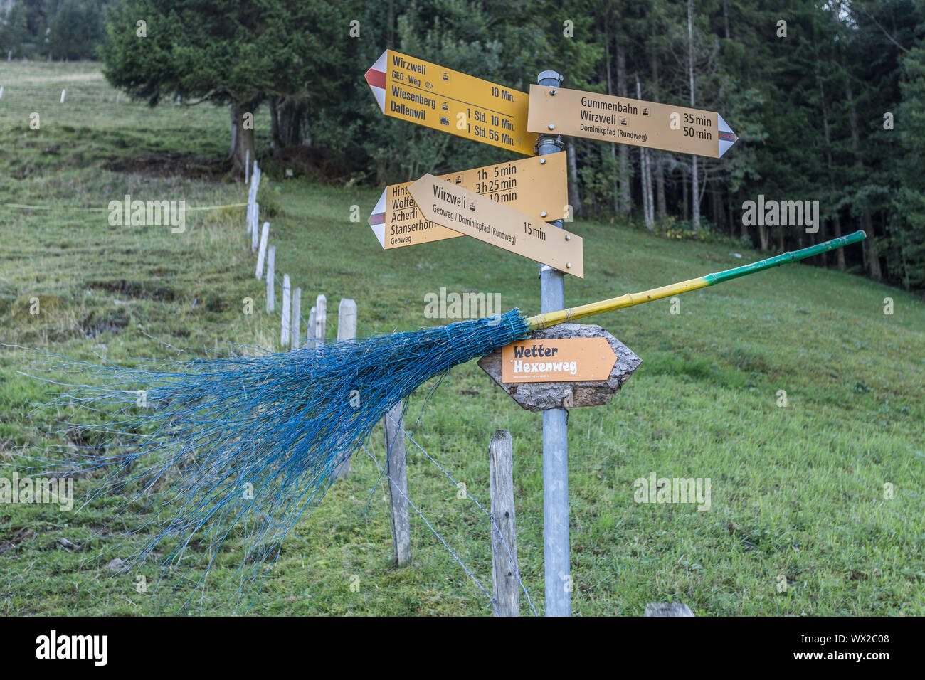 La météo sur l'Hexenweg Wirzweli, Nidwald, Suisse, Europe Banque D'Images