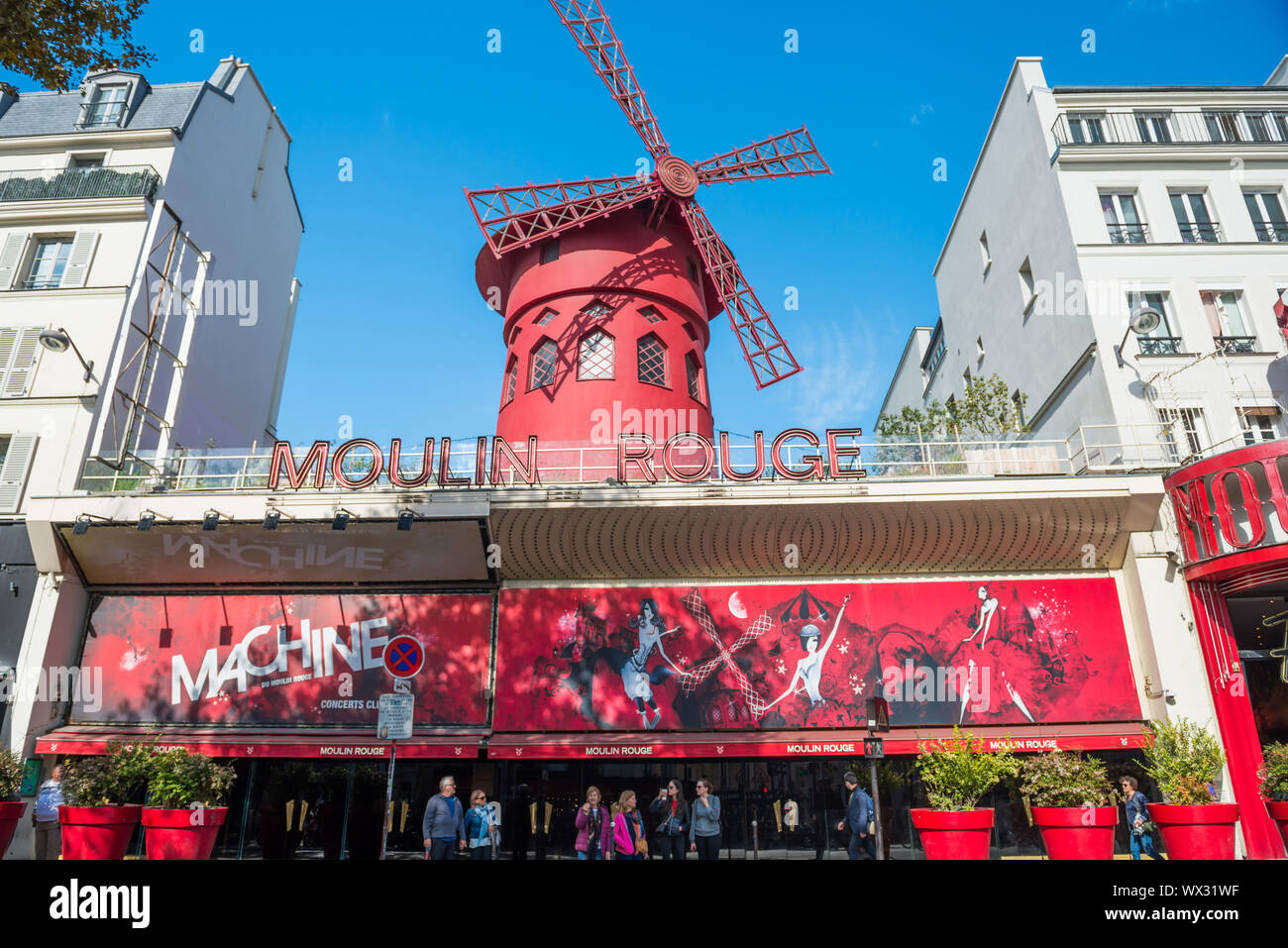 Moulin Rouge cabaret à Paris Banque D'Images