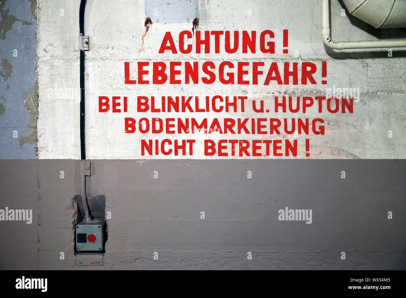 Avis d'avertissement, bunker du gouvernement Centre de Documentation, Bad Neuenahr-Ahrweiler, Allemagne, Europe Banque D'Images
