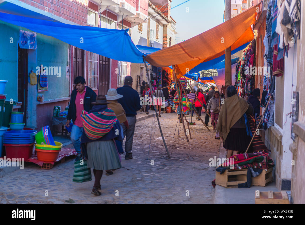 Marché du dimanche de Tarabuco occupé, ministère Sucre, Bolivie, Amérique Latine Banque D'Images