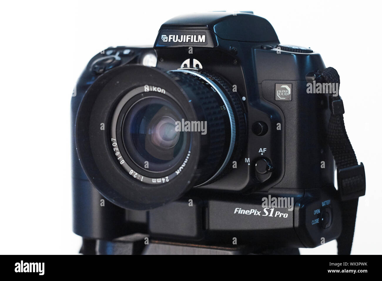Studio photo d'un reflex numérique Fuji Finepix S1 Banque D'Images