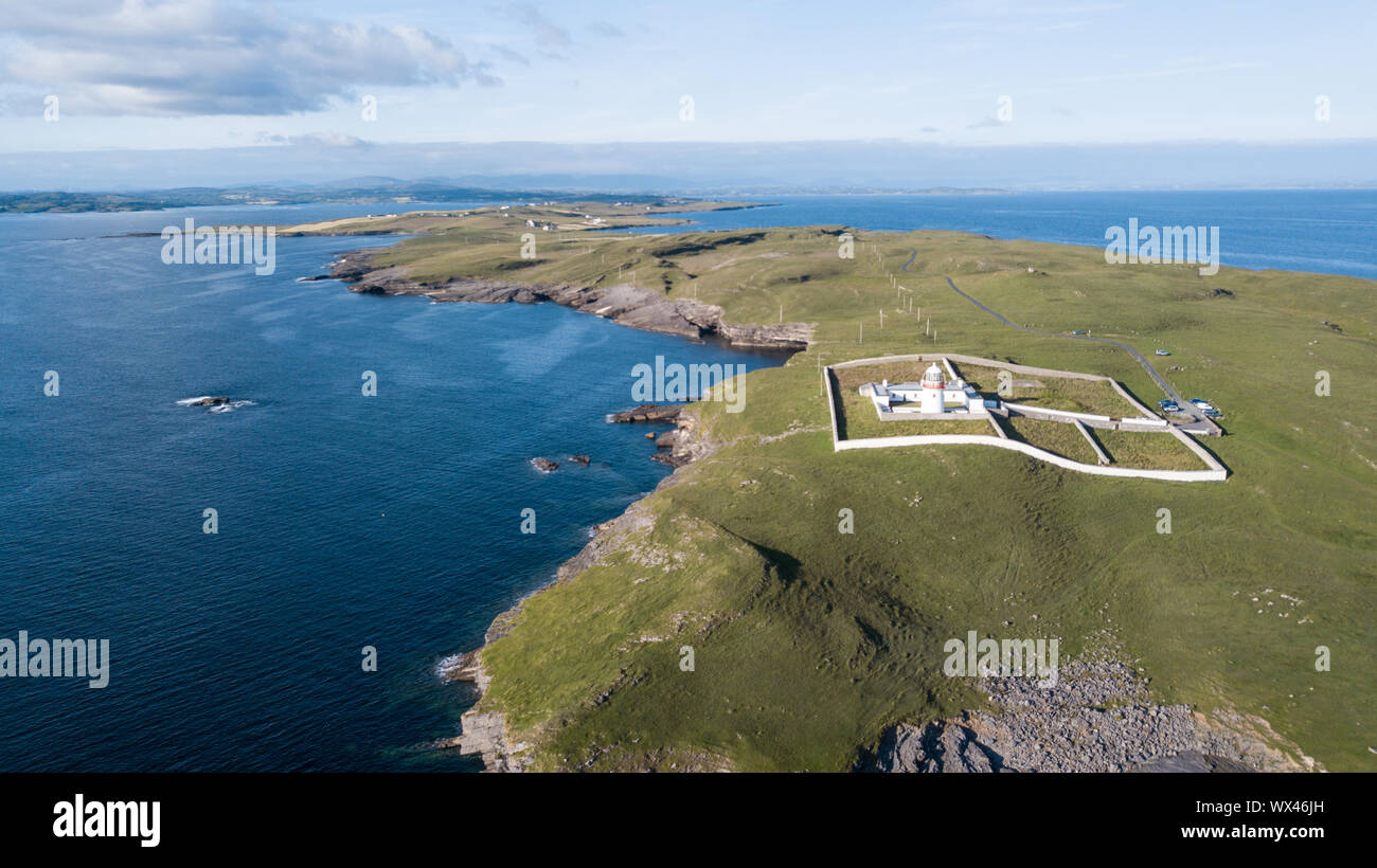 Vue aérienne de St John's, phare de Donegal. Banque D'Images