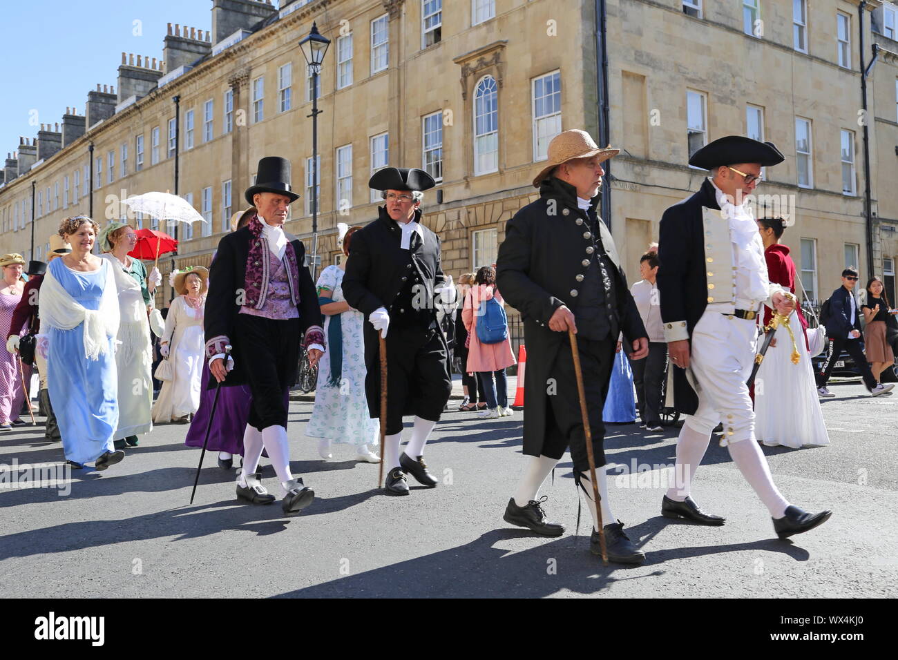 Grand Regency Promenade costumée, Festival, Jane Austen Great Pulteney Street, Bath, Somerset, Angleterre, Grande-Bretagne, Royaume-Uni Royaume-Uni, Europe Banque D'Images