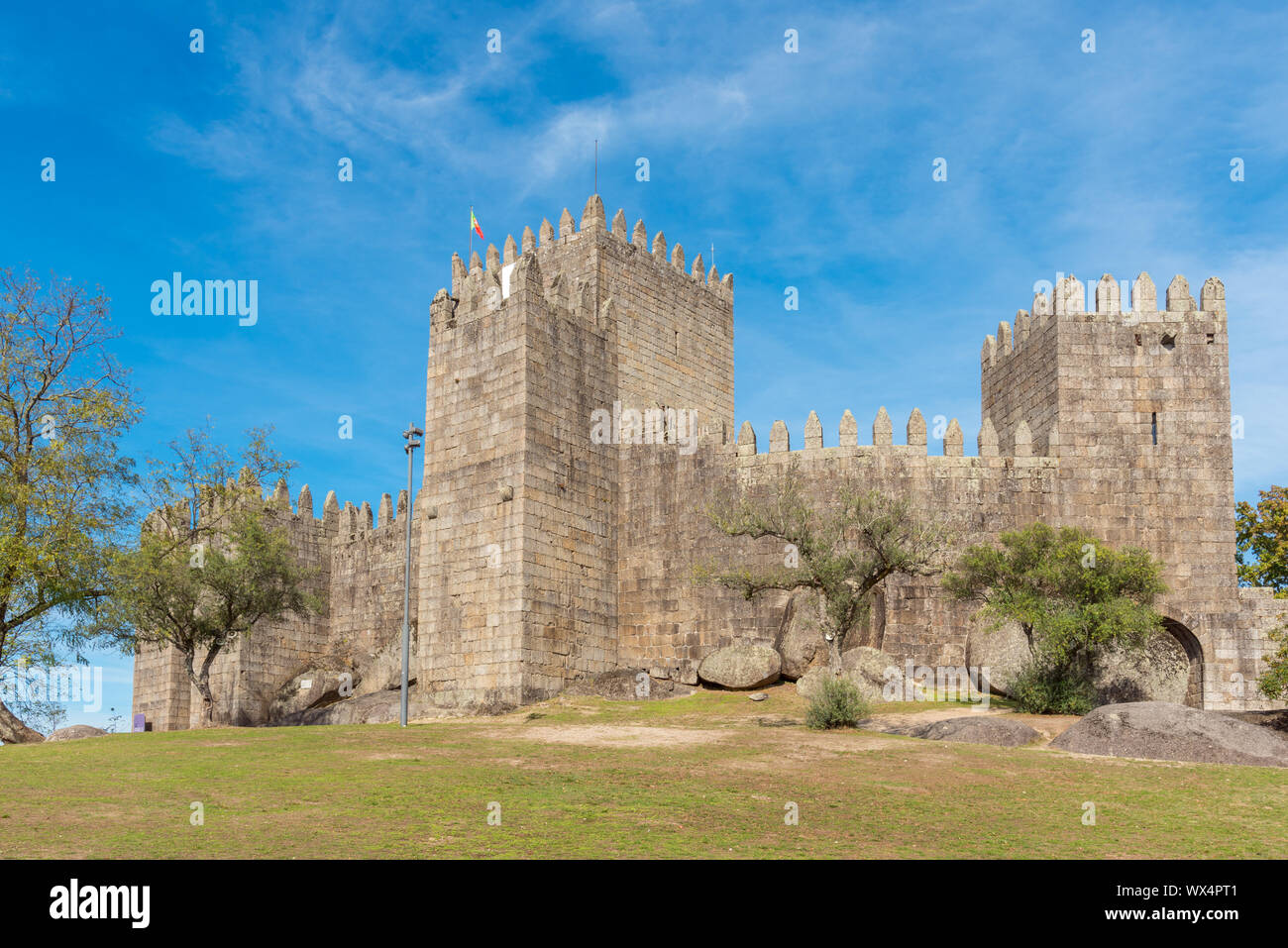 Le château de Guimarães, au nord du Portugal. Banque D'Images