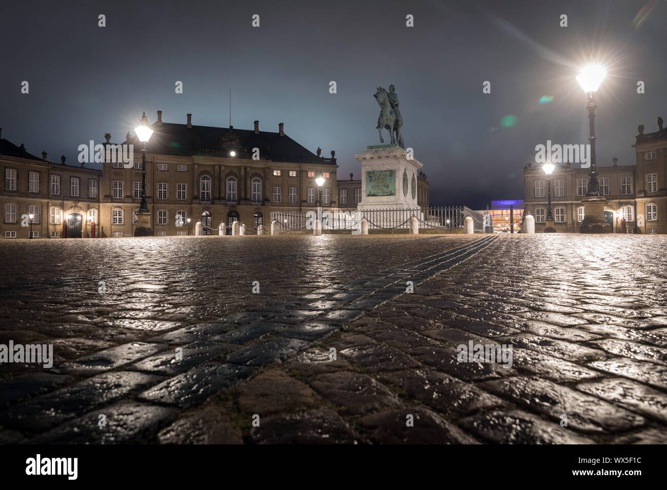 Le Palais d'Amalienborg à Copenhague par nuit Banque D'Images