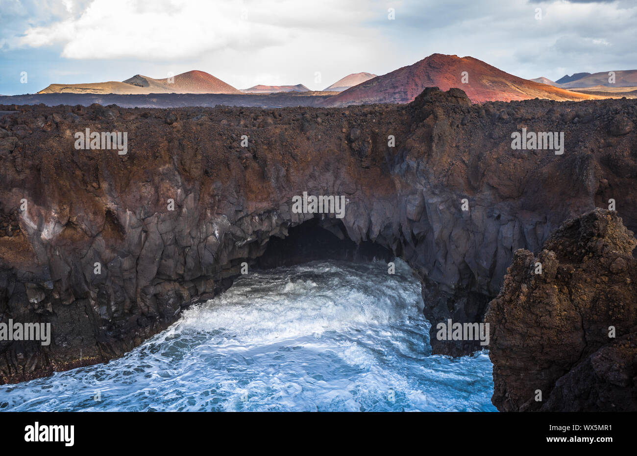 Los Hervideros grottes à Lanzarote, îles Canaries, Espagne Banque D'Images
