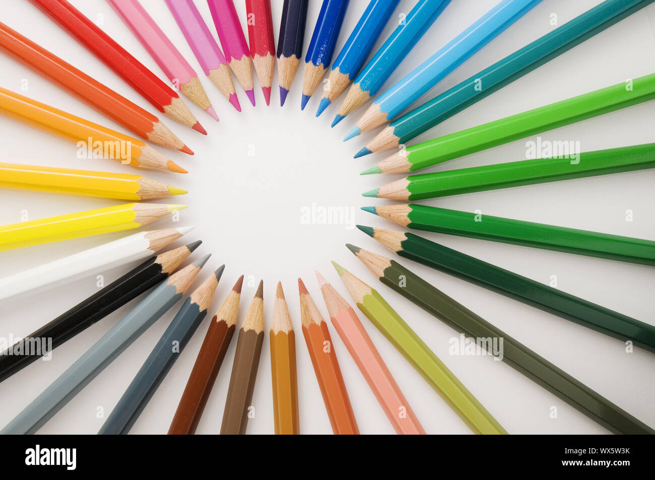 Pensils couleur horizontale au centre de Banque D'Images