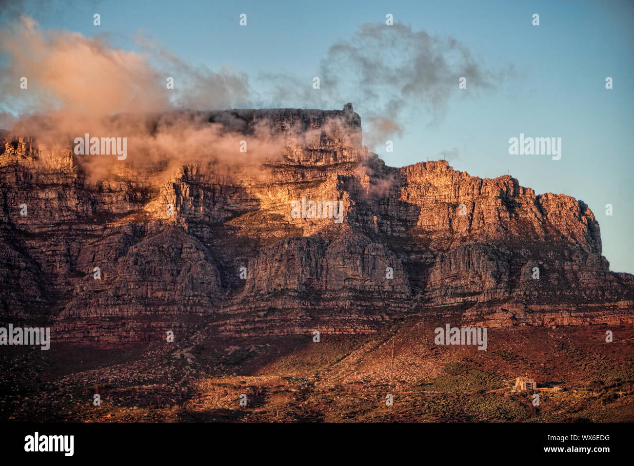 Table Mountain, dans la lumière du matin Banque D'Images