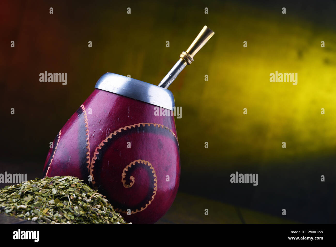 La composition avec yerba mate cup et de feuilles. Banque D'Images