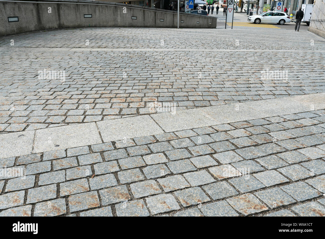 Wil, SG / Suisse - le 8 avril 2019 : la route pavée de la vieille ville de s'en Banque D'Images