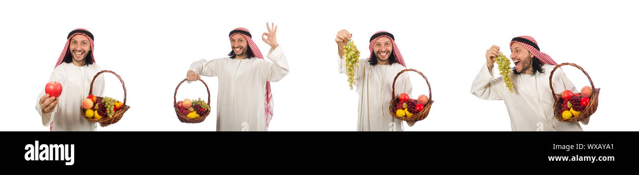 L'homme arabe avec des fruits isolated on white Banque D'Images
