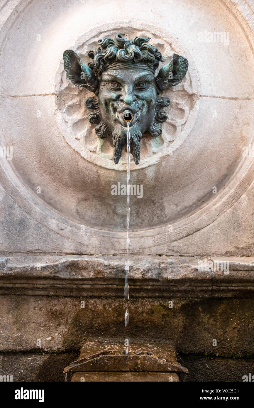 Fontaine de bacchus à Marche Italie Banque D'Images