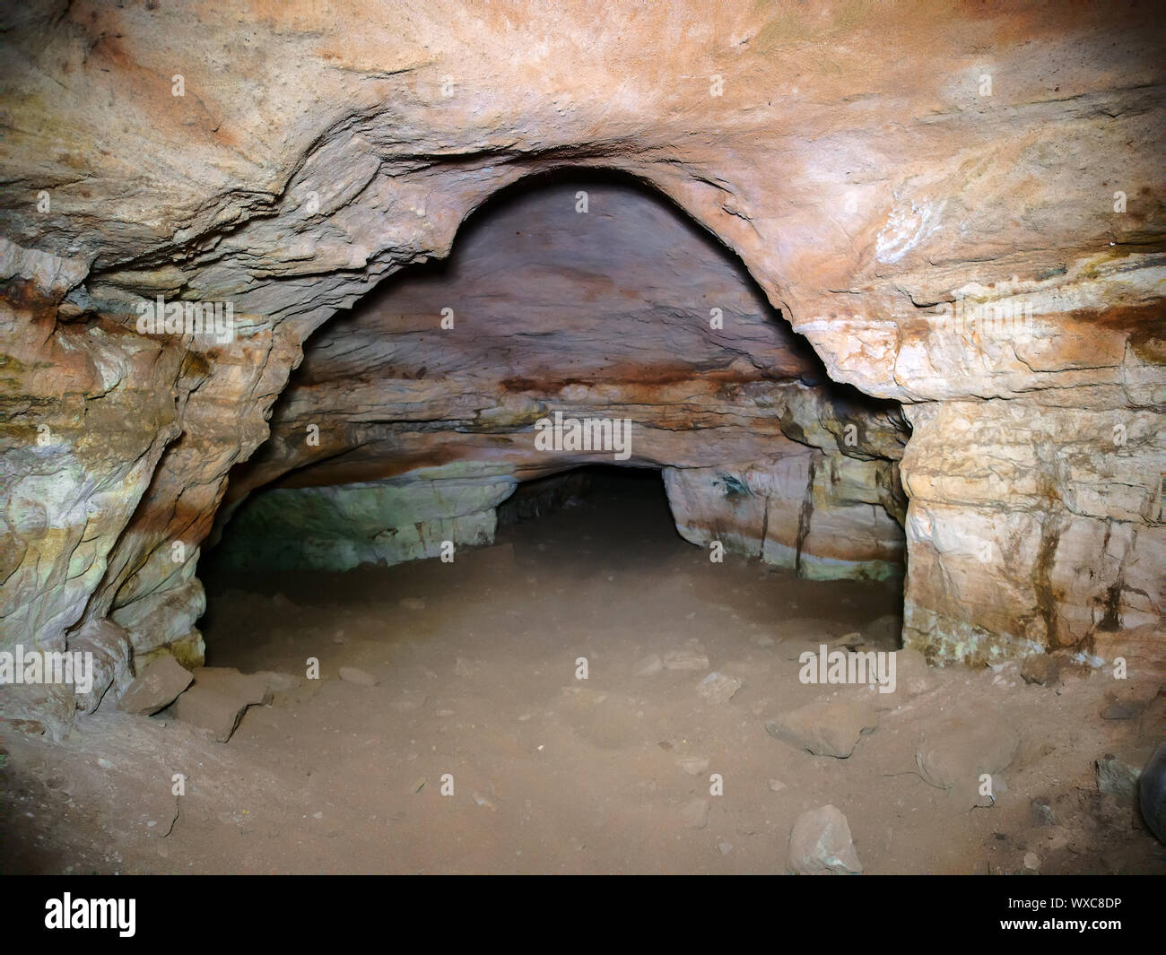 Une grotte artificielle Banque de photographies et d’images à haute