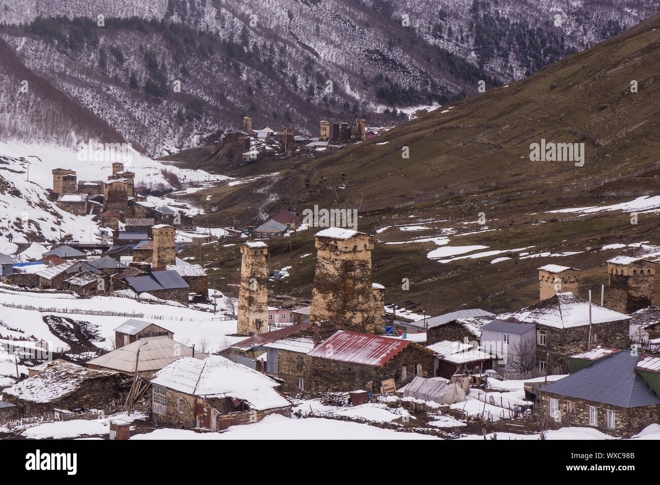 Vue panoramique sur village ushguli Banque D'Images