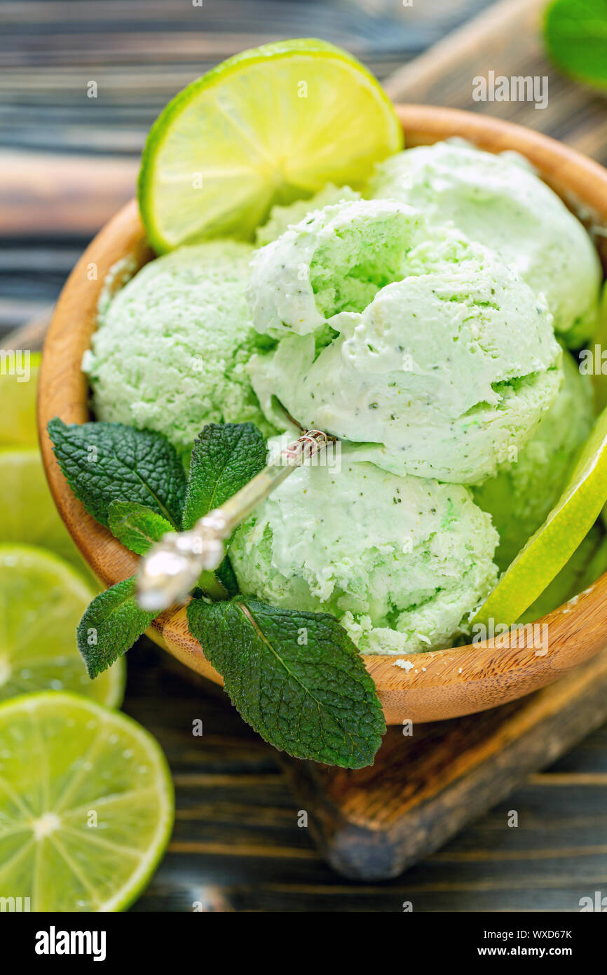 La crème glacée artisanale Mojito. Banque D'Images
