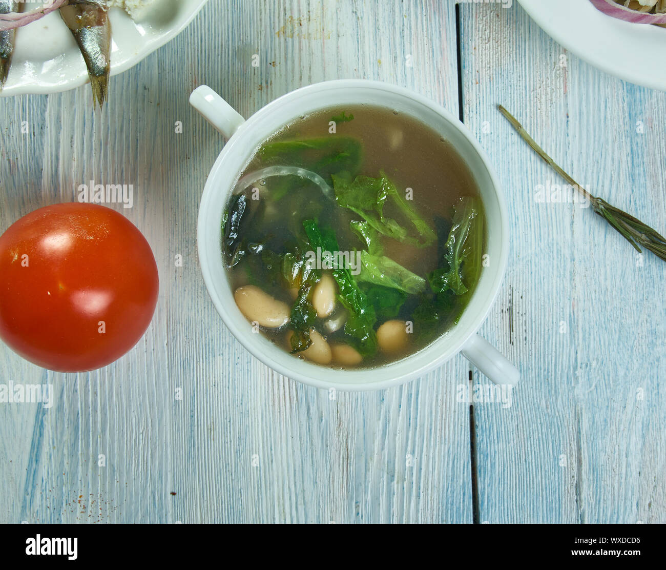 Soupe de haricots et de scarole italo-américain Banque D'Images