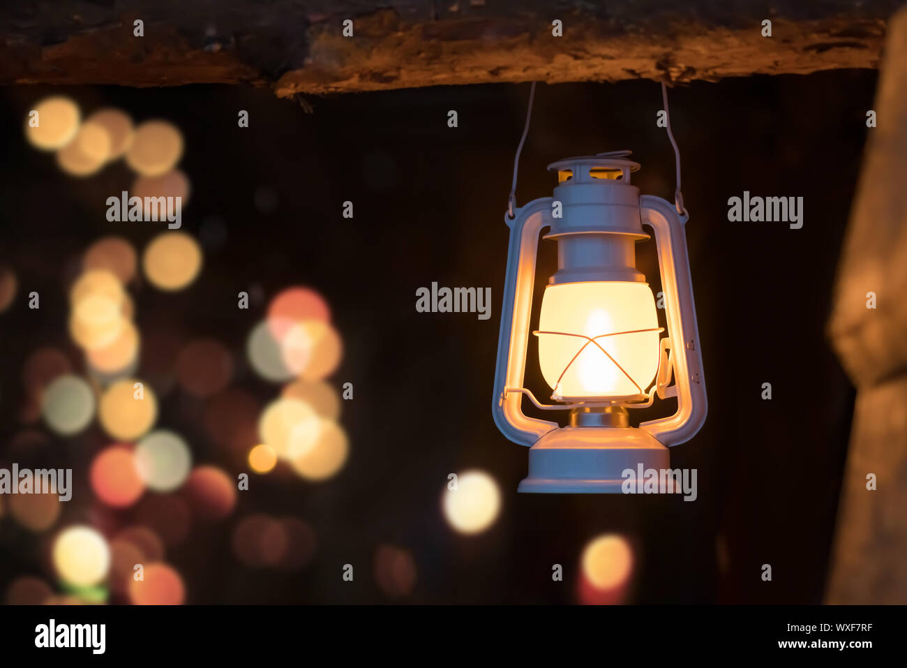 Ancien feu allumé lampe Banque D'Images