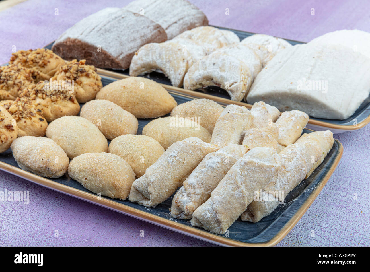 Eid Al-Fitr Cookies, musulmane de moindre des collations. Et des biscuits, se concentrer sur l'avant Banque D'Images