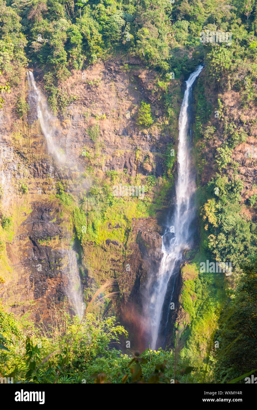 Superbe cascade de Tad Fane, ci-dessus, le Laos Paksong Banque D'Images