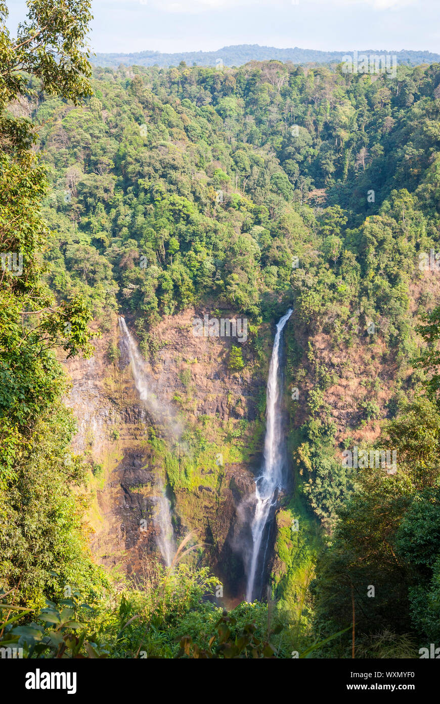 Superbe cascade de Tad Fane, ci-dessus, le Laos Paksong Banque D'Images
