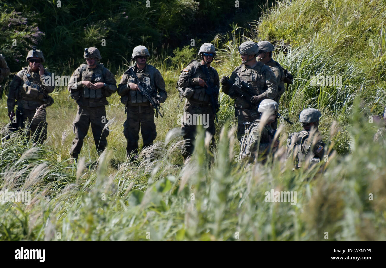 Yamato au Japon. Sep 17, 2019. Les membres de l'armée américaine participent à l'entraînement au tir de l'exercice conjoint de l'écran 'ORIENT' 2019 à Kumamoto, Japon le Mardi, Septembre 17, 2019. Photo par Keizo Mori/UPI UPI : Crédit/Alamy Live News Banque D'Images