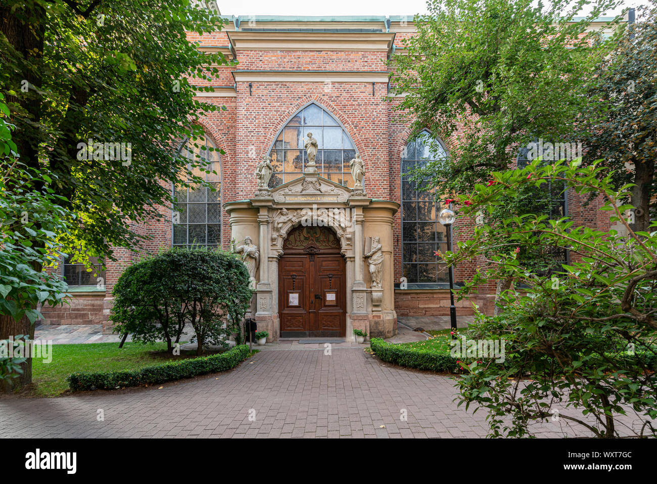 Stockholm, Suède. Septembre 2019. Une vue de la porte d'entrée de l'église allemande Banque D'Images
