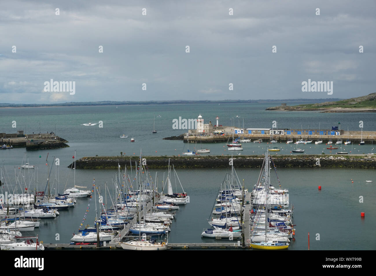 Phare du port de howth howth Banque de photographies et d’images à ...