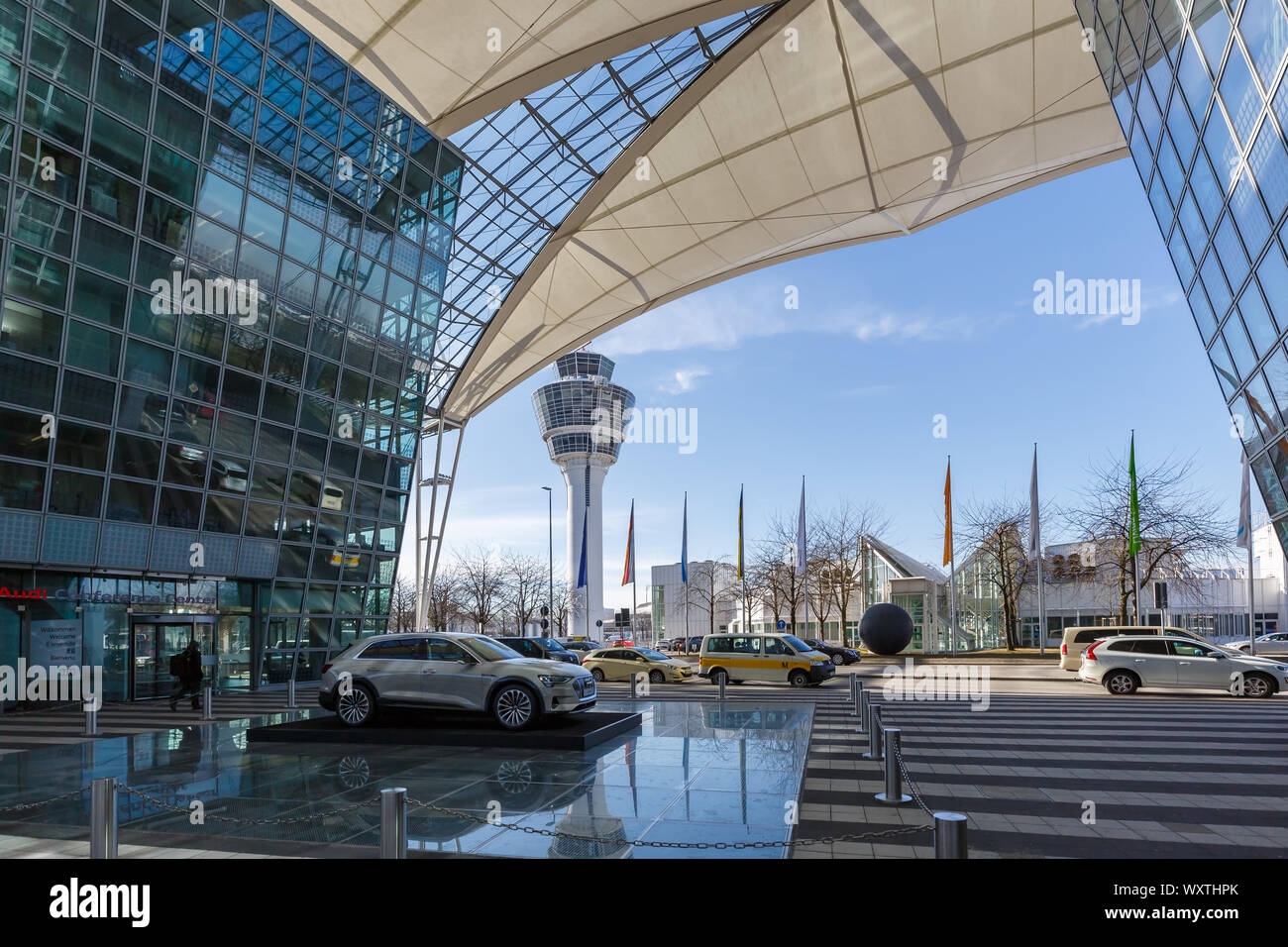 Munich, Allemagne - le 14 février 2019 : l'aéroport de Munich et au centre MAC Tour de l'aéroport de Munich (MUC) en Allemagne. Banque D'Images