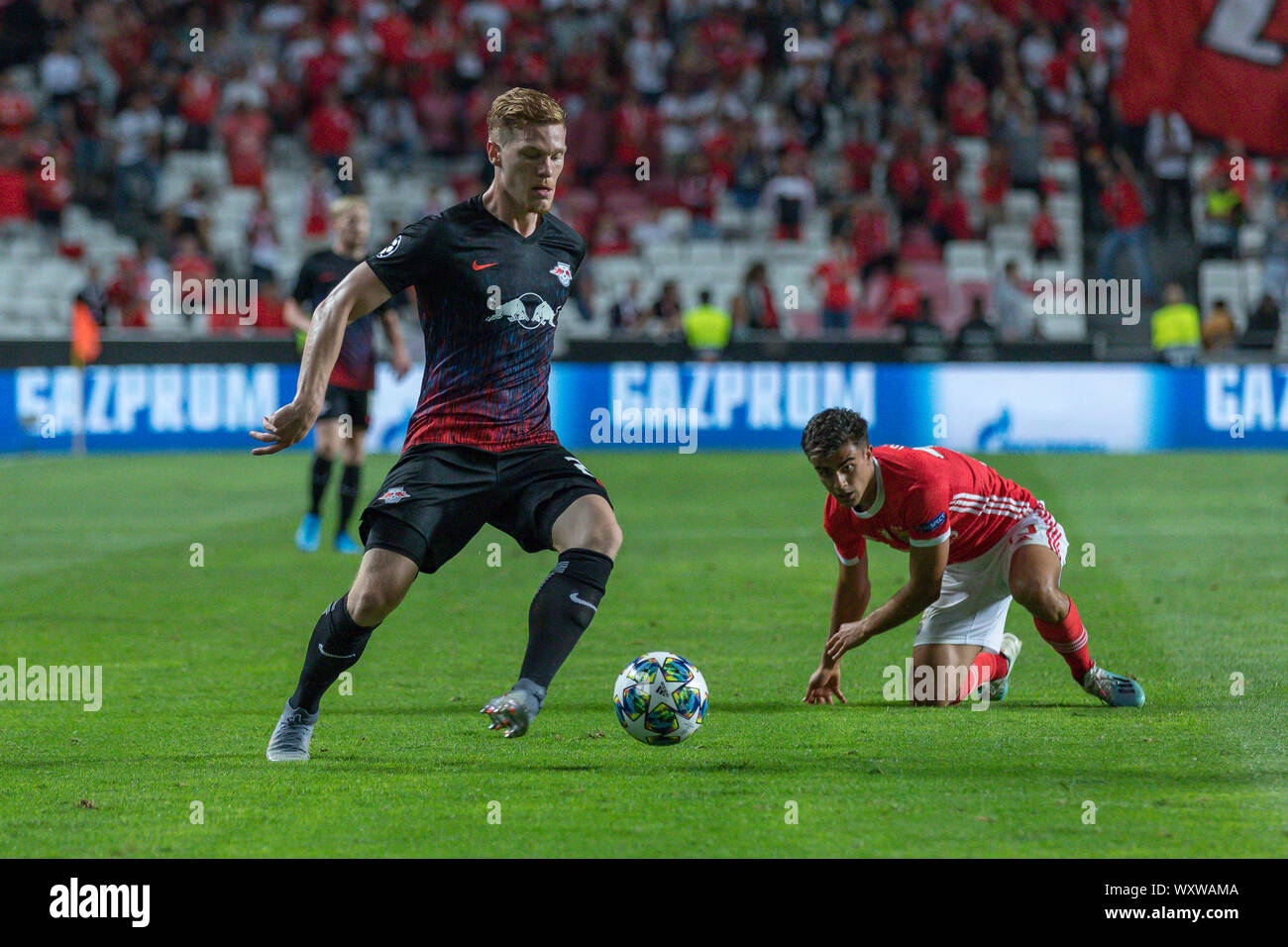 Lisbonne, Portugal. Sep 17, 2019. 17 septembre, 2019. Lisbonne, Portugal. Défenseur de Leipzig de Allemagne Marcel Halstenberg (23) en action pendant le match de la 1er tour du groupe G de la Ligue des Champions, SL Benfica vs RB Leipzig Crédit : Alexandre de Sousa/Alamy Live News Banque D'Images