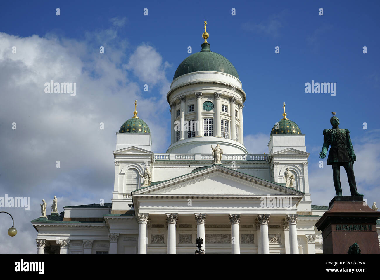 Dom von Helsinki, Alexander-II.-Denkmal Banque D'Images