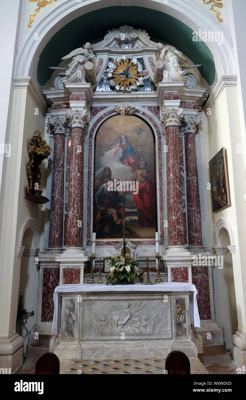 Vierge Marie avec l'enfant Jésus et les Saints, église catholique Saint Eustache à Dobrota, Monténégro Banque D'Images